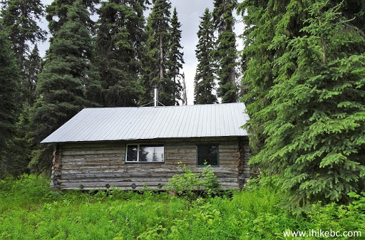 8-Mile Cabin - 6 Person